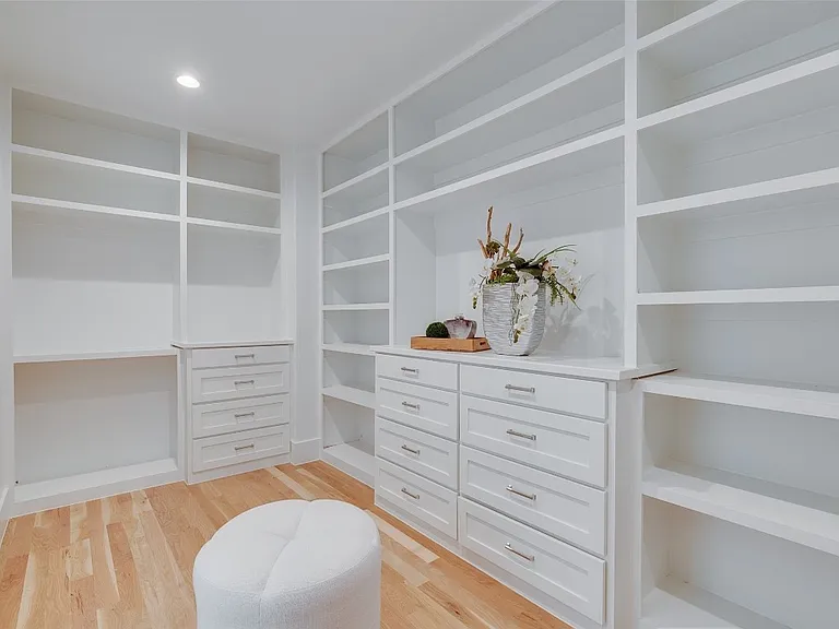 6135 Velasco Ave — Photo 41