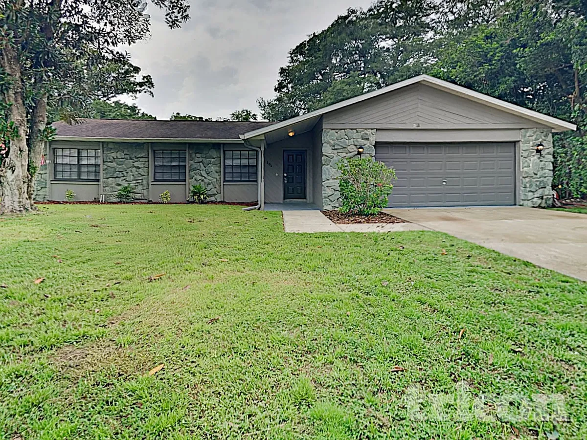 Building Photo - 806 Bills Cir
