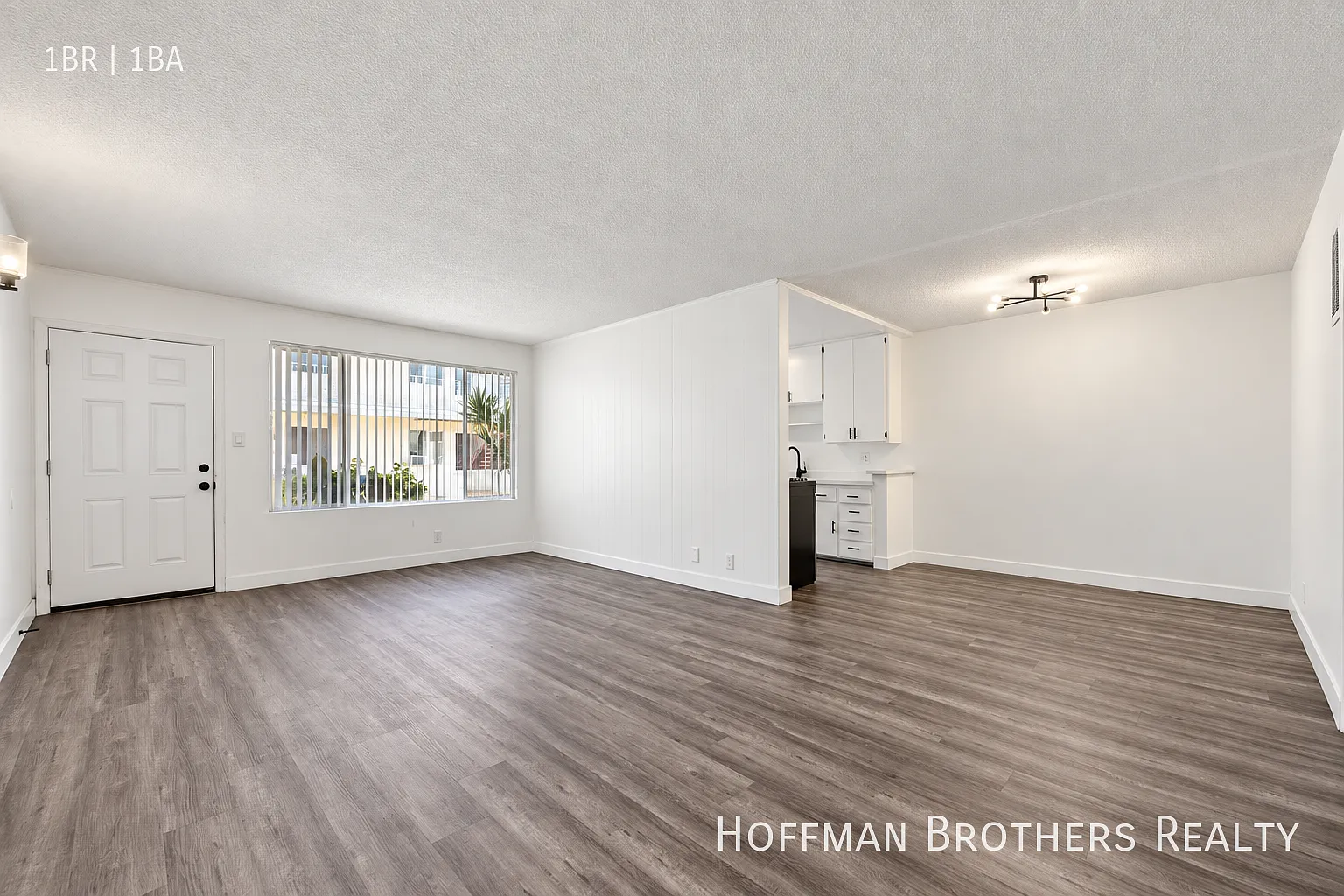 3933 Nicolet Ave Los Angeles, CA 90008 — Photo 1