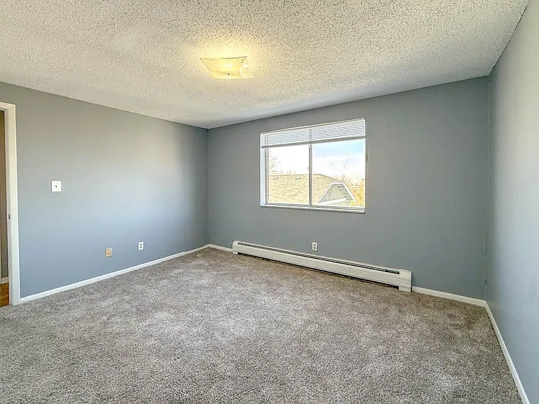3270 S Grant St — Photo 2