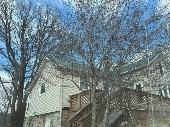 5666 Battle Creek Rd, Olivet, MI 49076