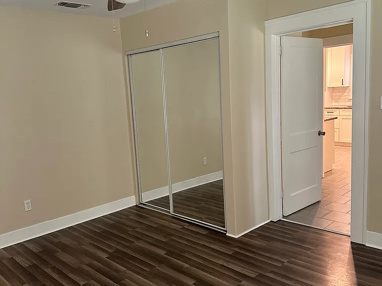 3435 Gordon Ave — Photo 35
