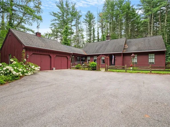 45 Hemlock Farm Trl, Burrillville, RI 02830