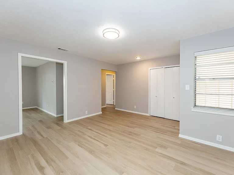 1505 McDonald Dr — Photo 5