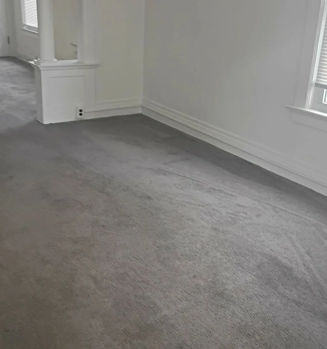 1122 Pinewood Ave - HSE — Photo 4