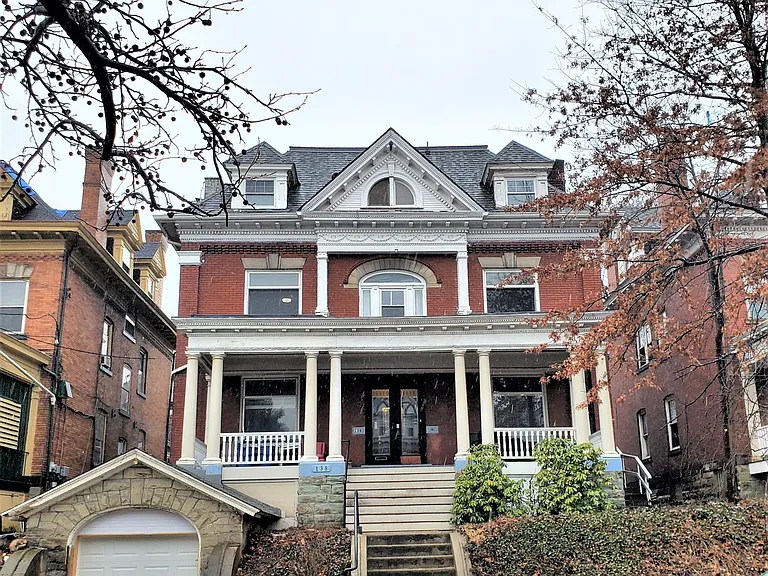 138 Stratford Ave #3 — Photo 1