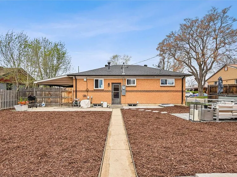 7056 Alan Dr — Photo 20