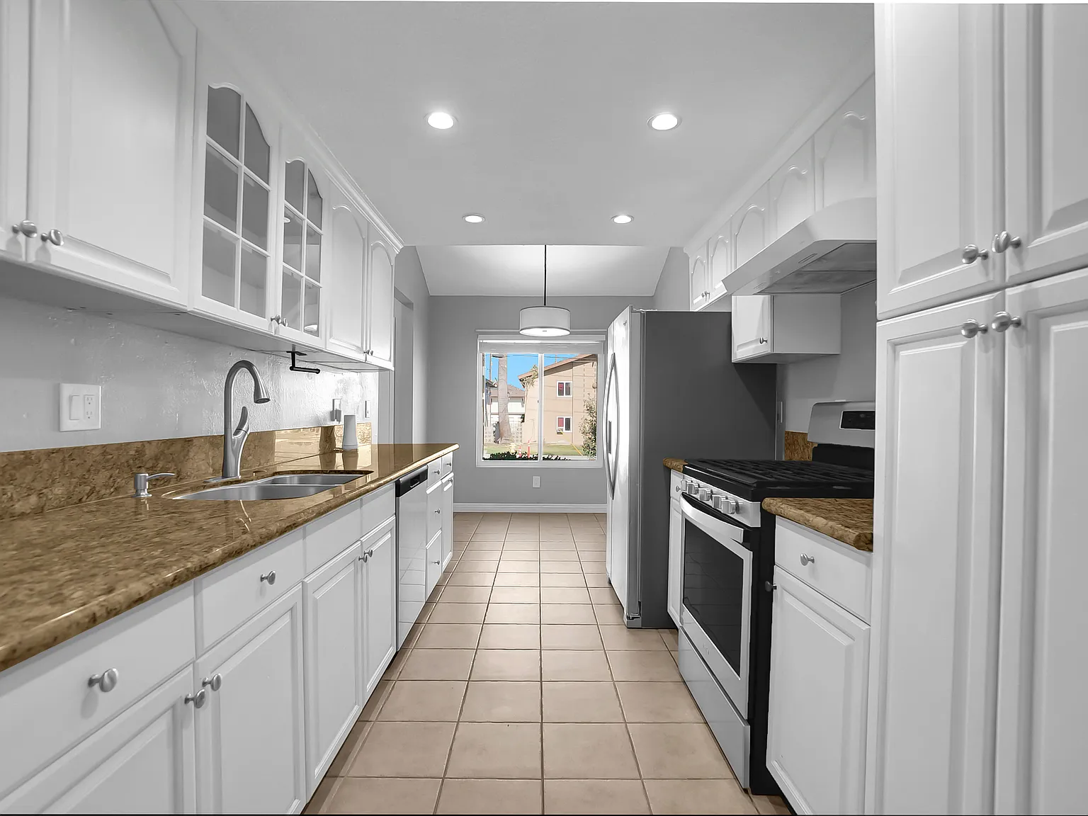 3 bed, 1203 sqft, $3,500 — Photo 4