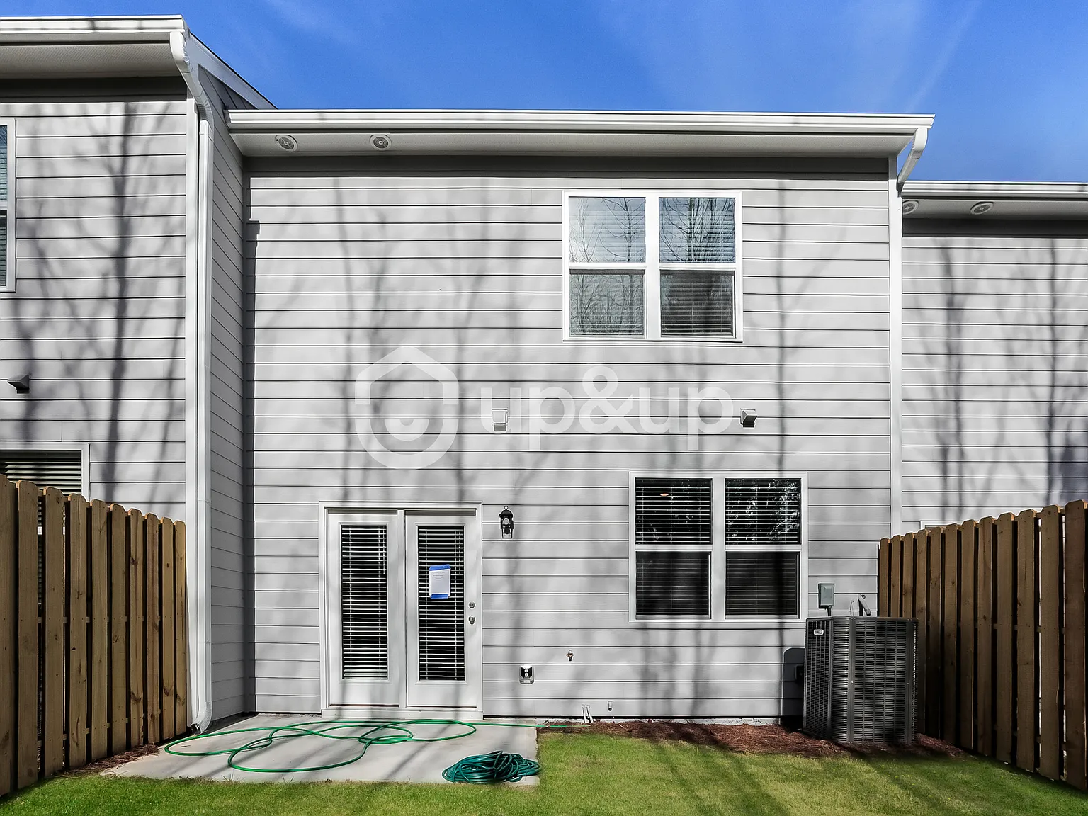 3 bed, 2.5 bath, 1421 sqft, $1,995 — Photo 4