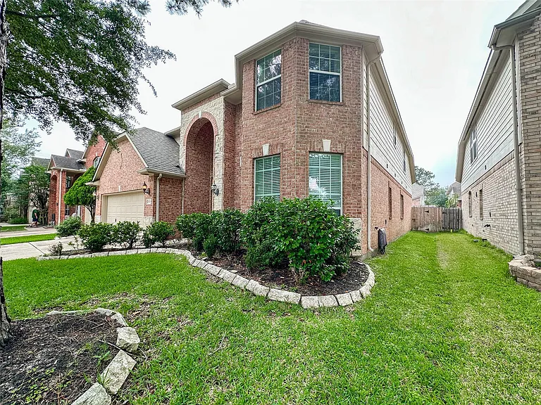 6118 Coastal Grove Ln — Photo 2