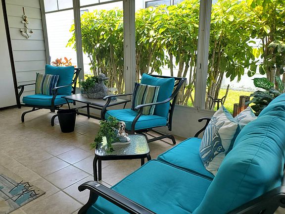 2nd image of 32 Calypso Cay