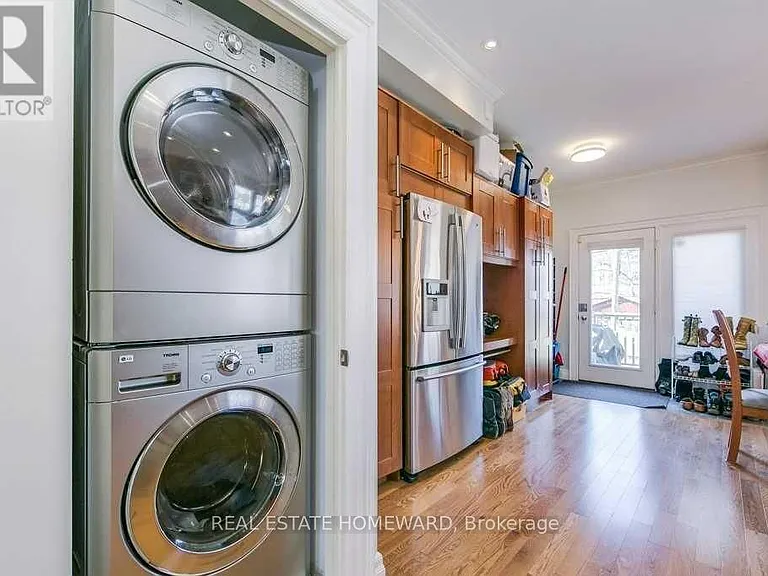 76 Redwood Ave — Photo 10