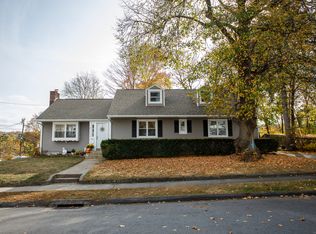 10 Pearl St, Norwich, CT 06360