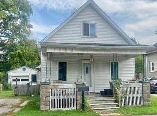 407 Caroline St, Essexville, MI