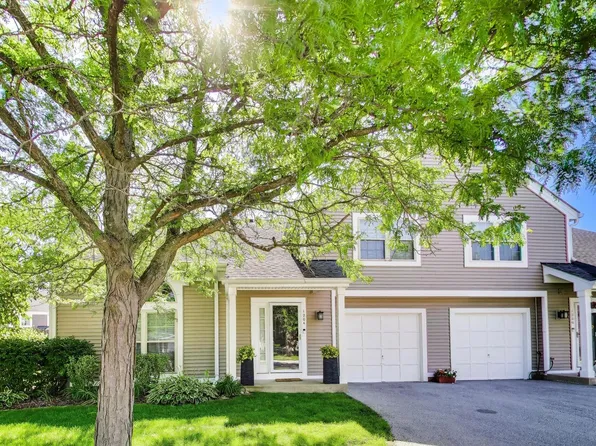 1204 N Knollwood Dr, Palatine, IL 60067