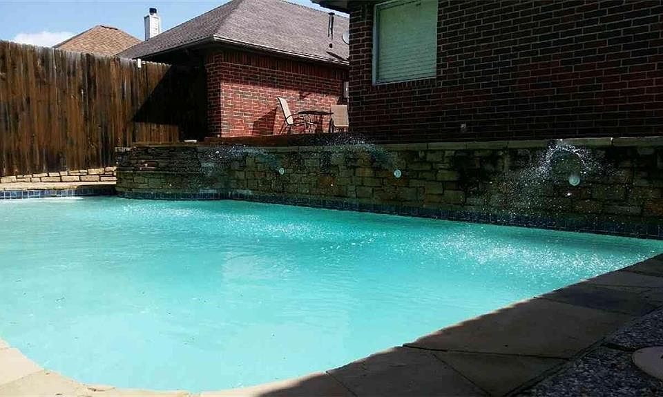 1st image of 1247 Rivercrest Dr