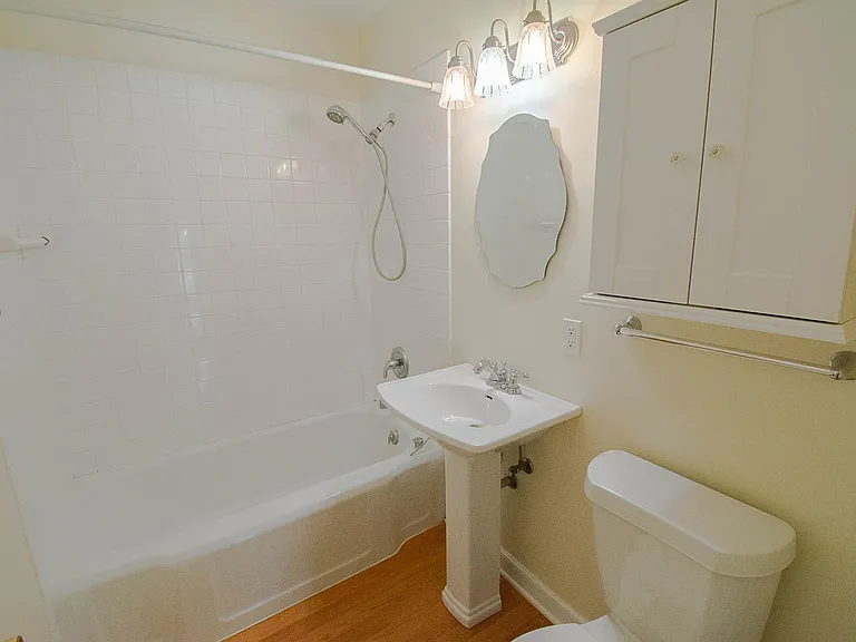 413 14th Ave SE — Photo 8