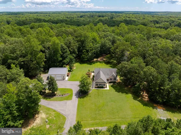 42000 Pleasant Valley Ct, Hollywood, MD 20636