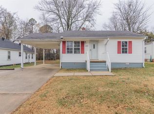 2409 Perkins Dr, Poplar Bluff, MO 63901
