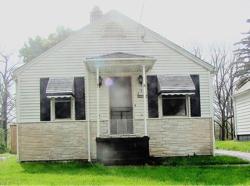 1st image of 224 S Dunlap Ave
