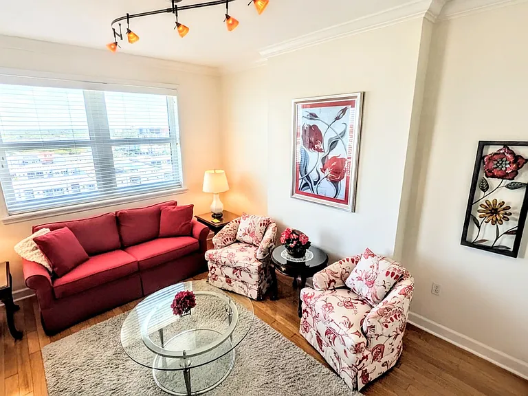 750 N Tamiami Trl #1404 — Photo 15