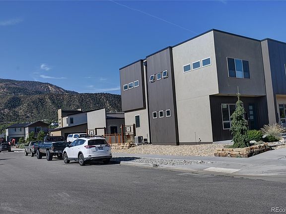 5th image of 1139 Agate Lane