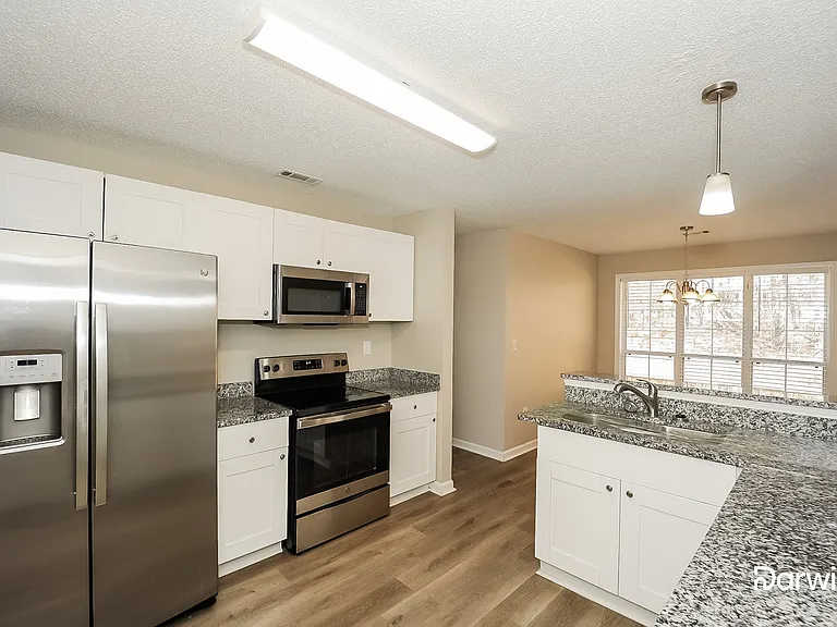 229 Baldwin Ct — Photo 3