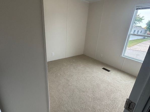 470 Briarwood Dr #108