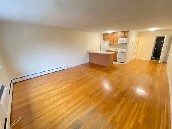 60 Homer Ave #305, Cambridge, MA 02138