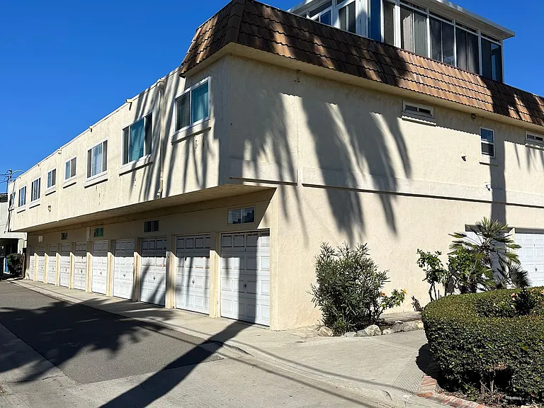 151 S Myers — Photo 7