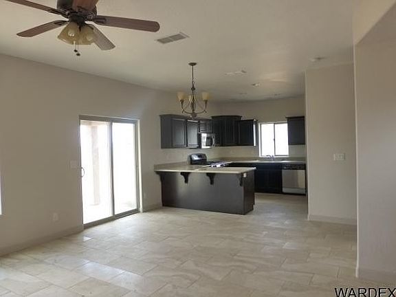 2nd image of 3085 Dafne Ave