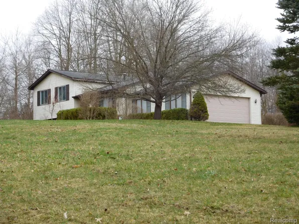 2880 Pheasant Run, Ortonville, MI 48462