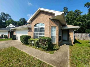 4863 Genevive Ct, Pensacola, FL 32526