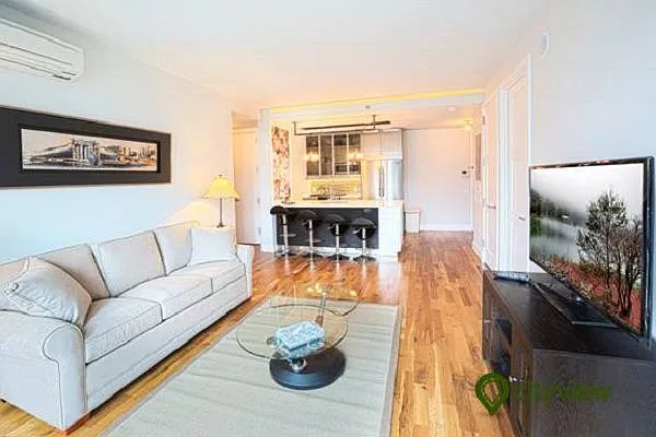 Rented by City View Living | media 34