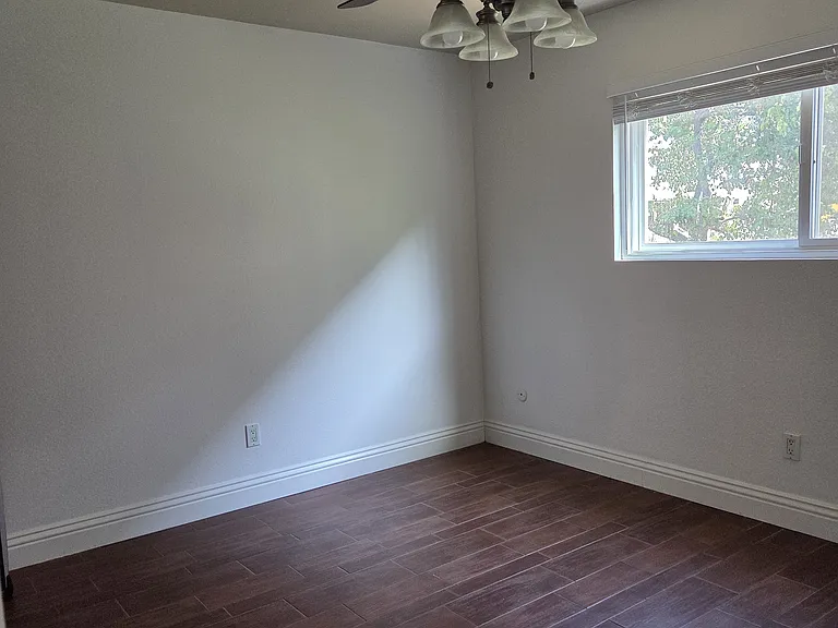 3688 1st Ave #18 — Photo 14