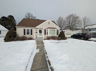 14 Walnut St, Oxford, MA 01540