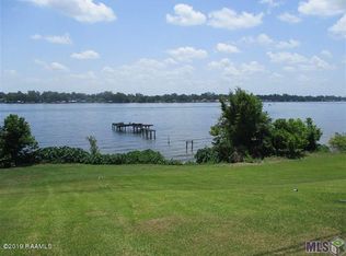 9722 False River Rd, New Roads, LA 70760