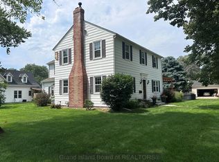 1207 8th St, Aurora, NE 68818