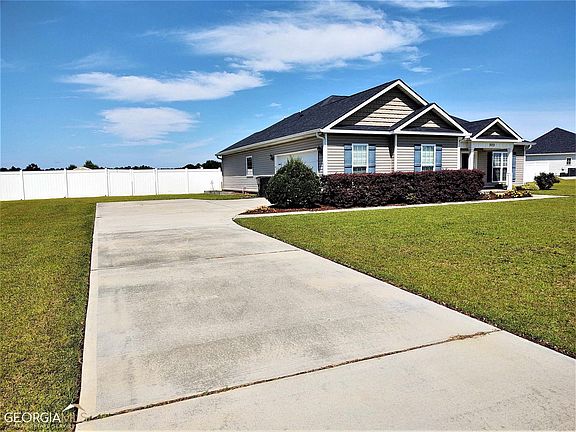 4th image of 323 Tranquil Bridge Ln