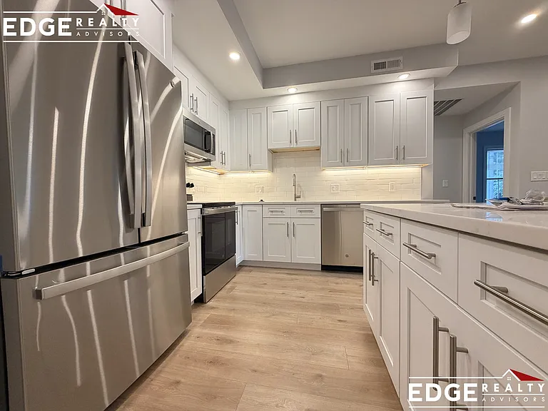 124 Kenrick St #4A — Photo 1