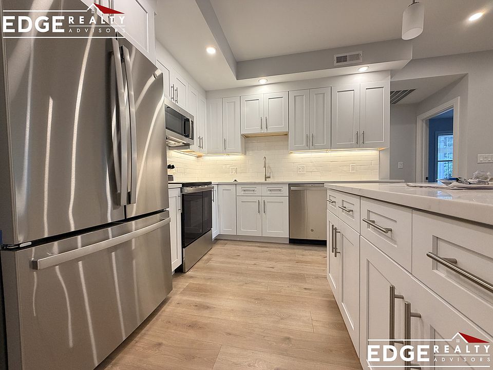 1st image of 124 Kenrick St #4A