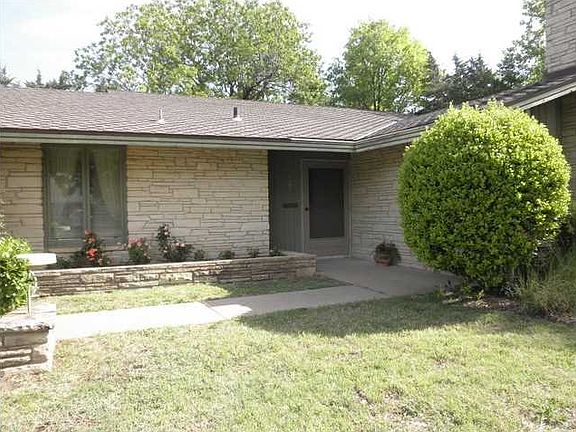 5th image of 1706 E 10th Ave