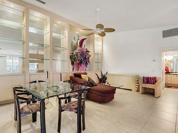 5th image of 262 Brier Circle