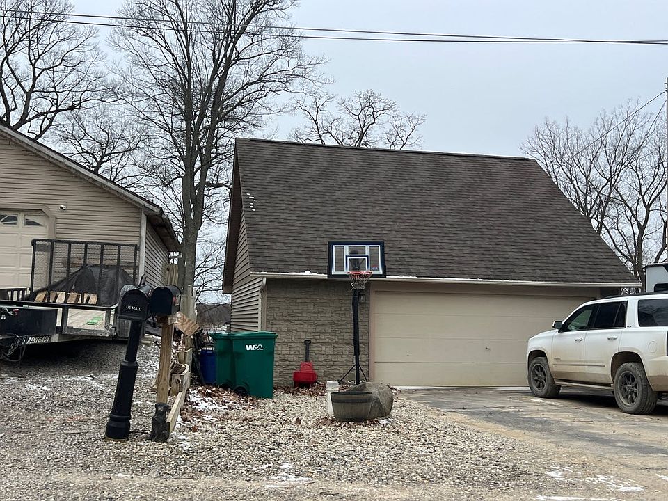 2nd image of 5736 Silver Birch Rd