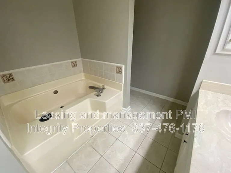 101 Seneca Cir — Photo 6