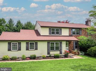 1383 Faucett Dr, West Chester, PA 19382