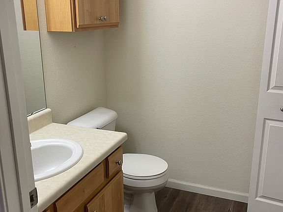 4th image of 835 Woodside Creek Dr #835