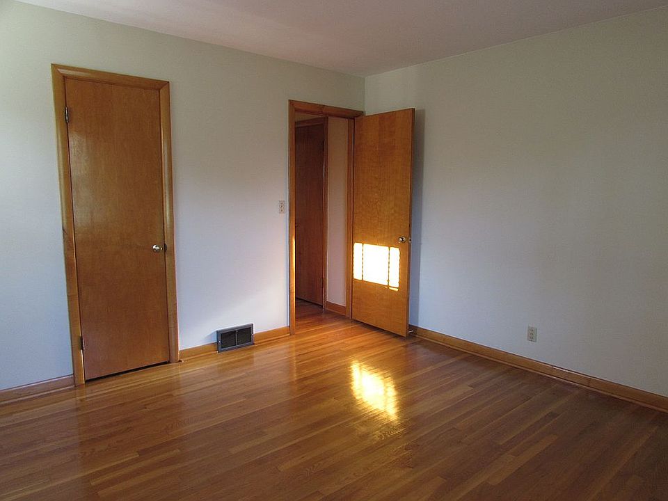1st image of 4114 Forestwood Dr