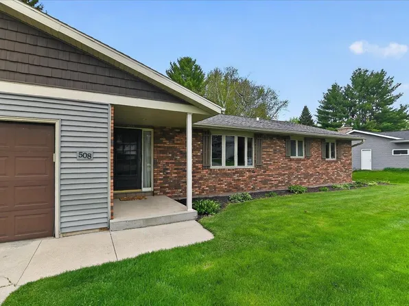508 Woodvale Dr, Deforest, WI 53532