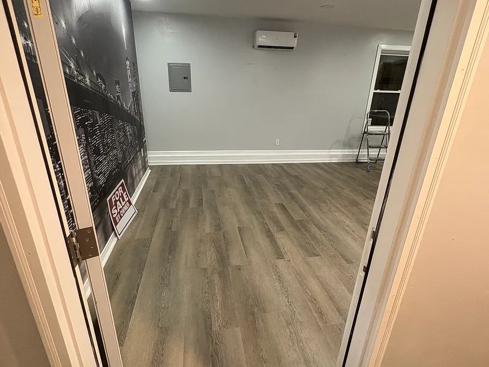 GROUND LEVEL LIVING ROOM